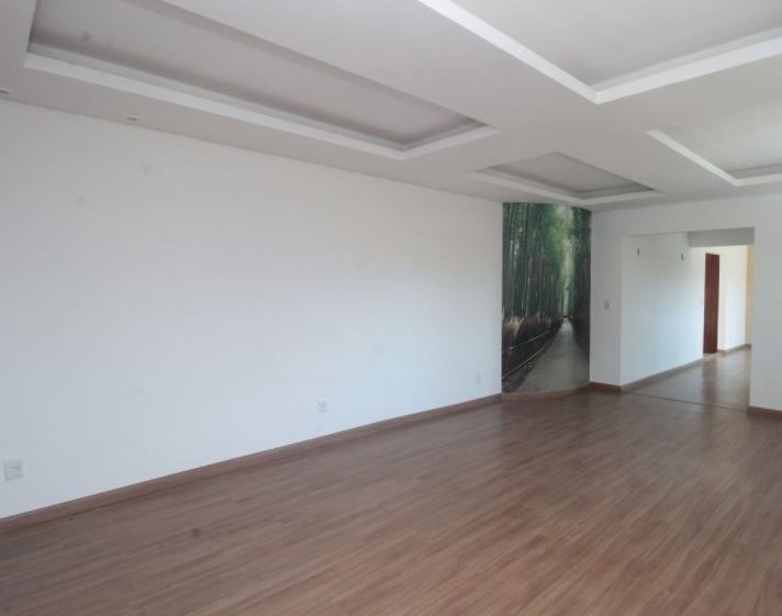 Casa à venda com 5 quartos, 390m² - Foto 3