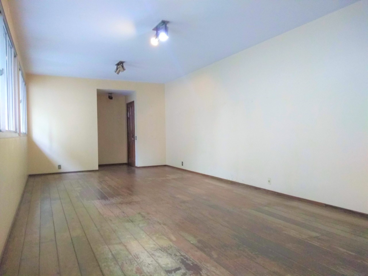 Apartamento à venda com 4 quartos, 176m² - Foto 12