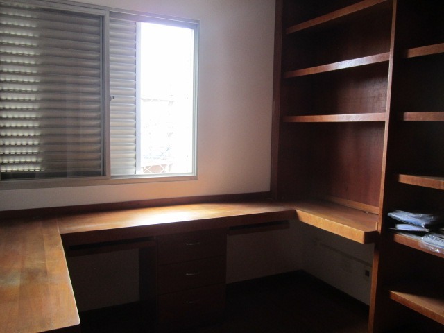 Apartamento à venda com 4 quartos, 140m² - Foto 12