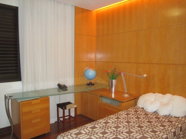 Apartamento à venda com 4 quartos, 220m² - Foto 20