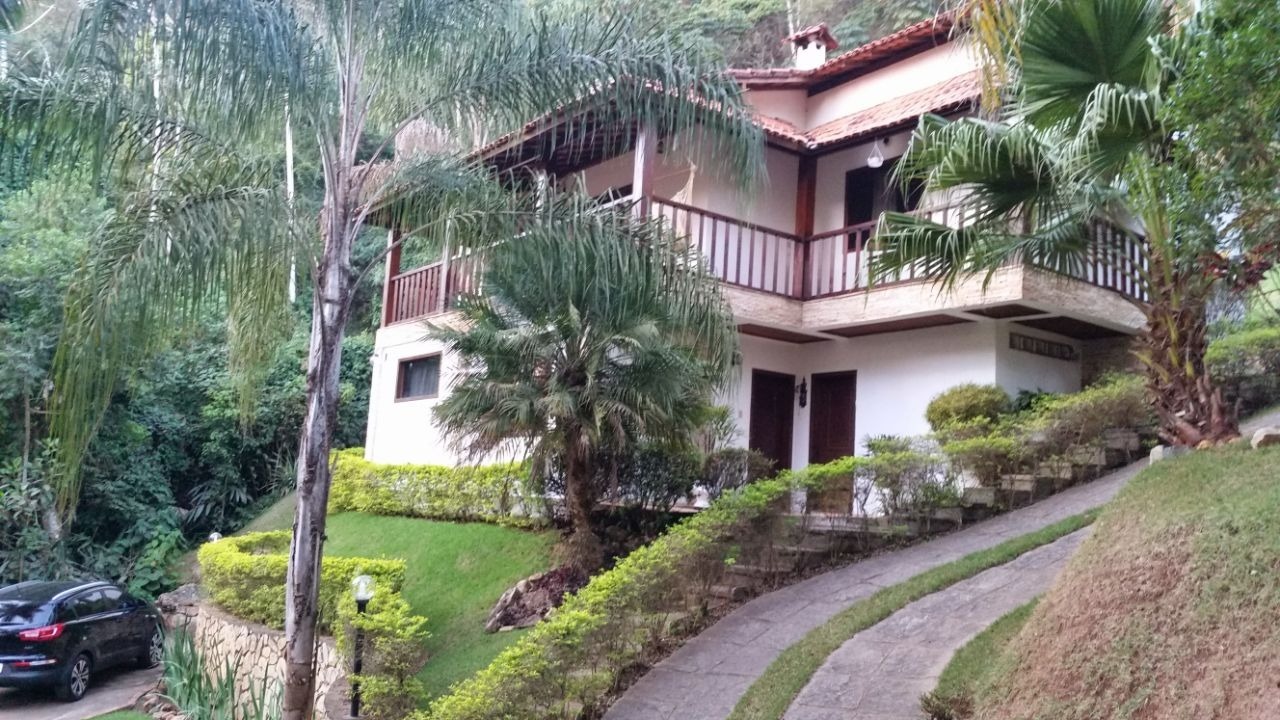 Casa de Condomínio à venda com 5 quartos, 385m² - Foto 9