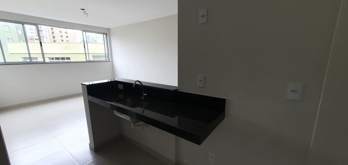 Apartamento à venda com 2 quartos, 62m² - Foto 4