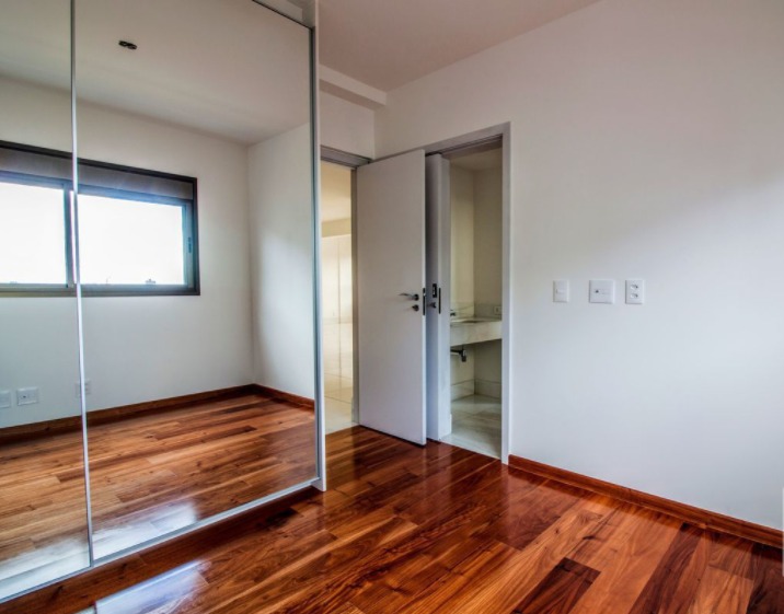 Apartamento à venda com 4 quartos, 176m² - Foto 8