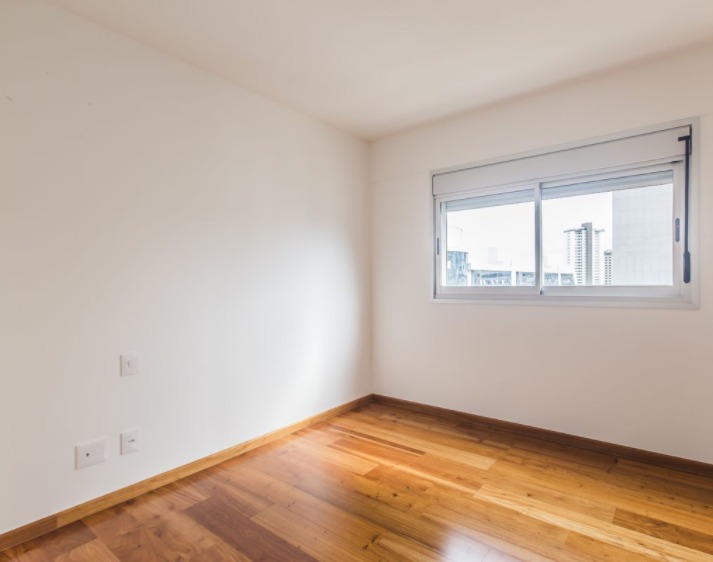 Apartamento à venda com 4 quartos, 216m² - Foto 8