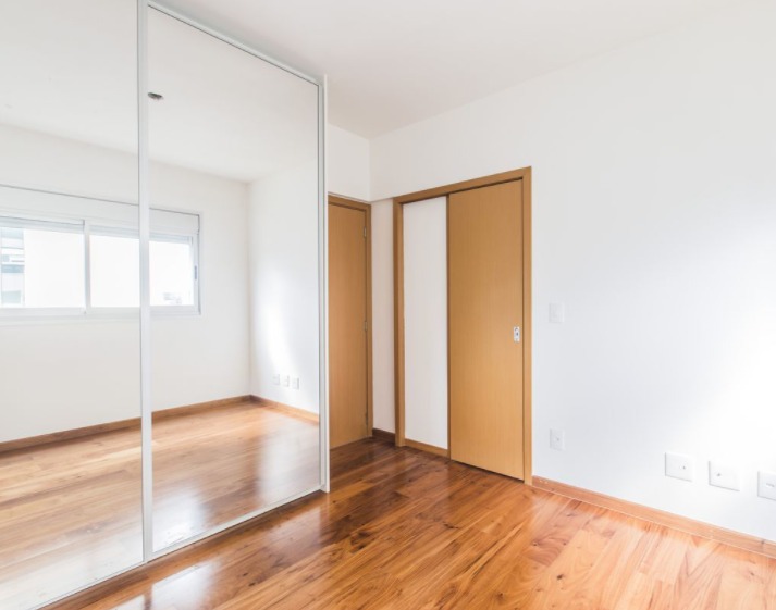 Apartamento à venda com 4 quartos, 216m² - Foto 13