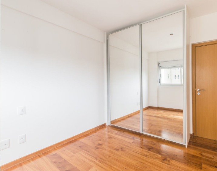 Apartamento à venda com 4 quartos, 216m² - Foto 12