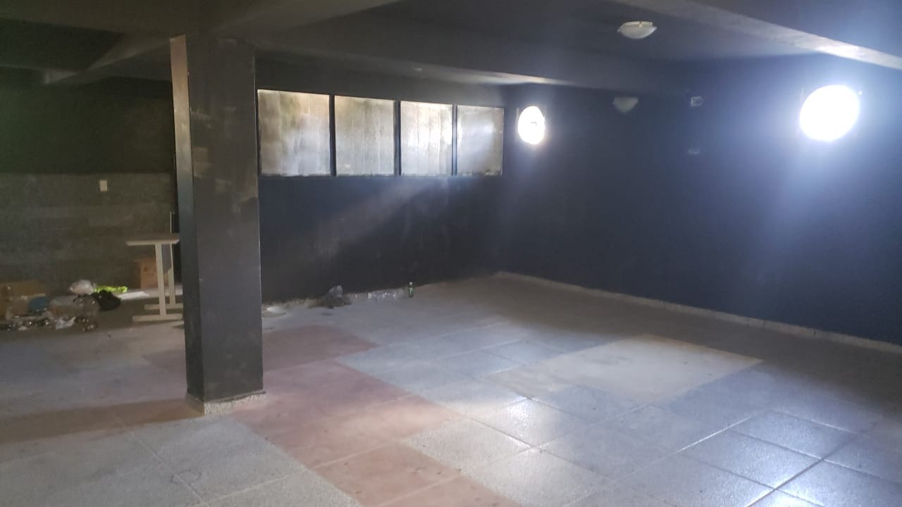 Prédio Inteiro à venda, 1500m² - Foto 17