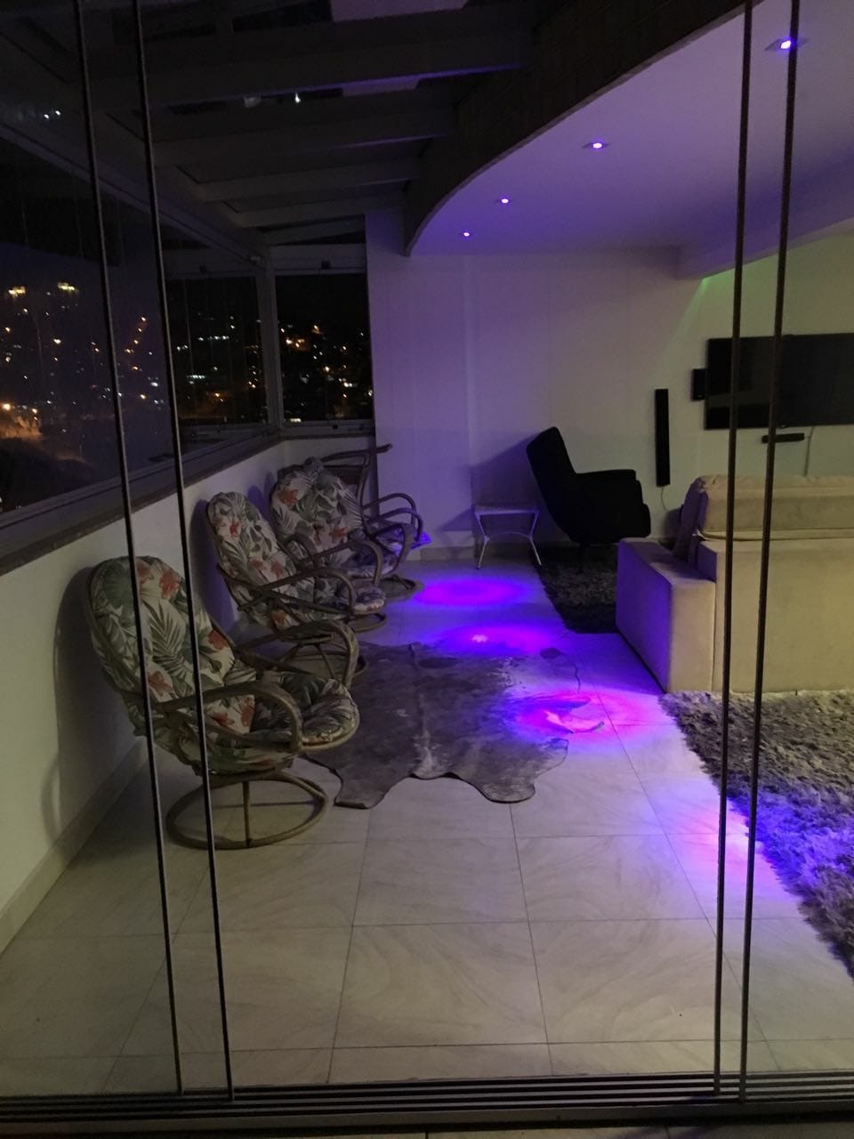 Apartamento à venda com 3 quartos, 210m² - Foto 6