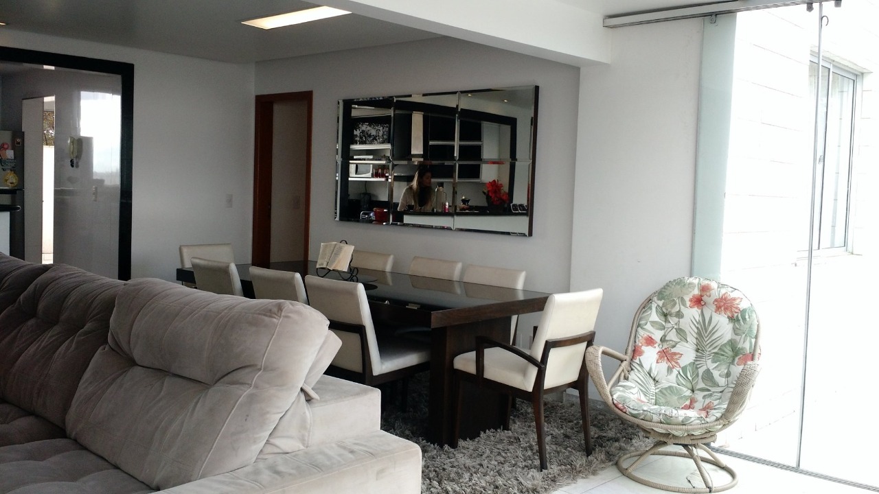 Apartamento à venda com 3 quartos, 210m² - Foto 4