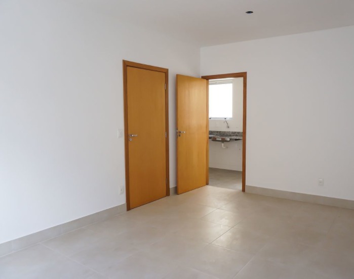 Apartamento à venda com 3 quartos, 80m² - Foto 1