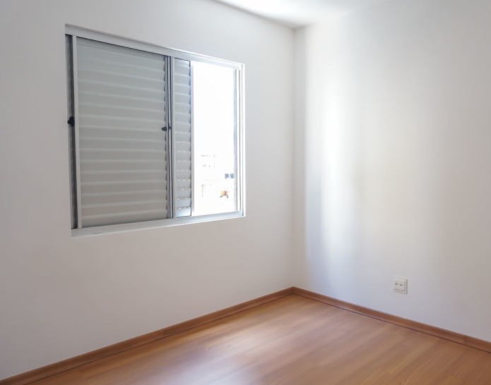 Apartamento à venda com 3 quartos, 80m² - Foto 3