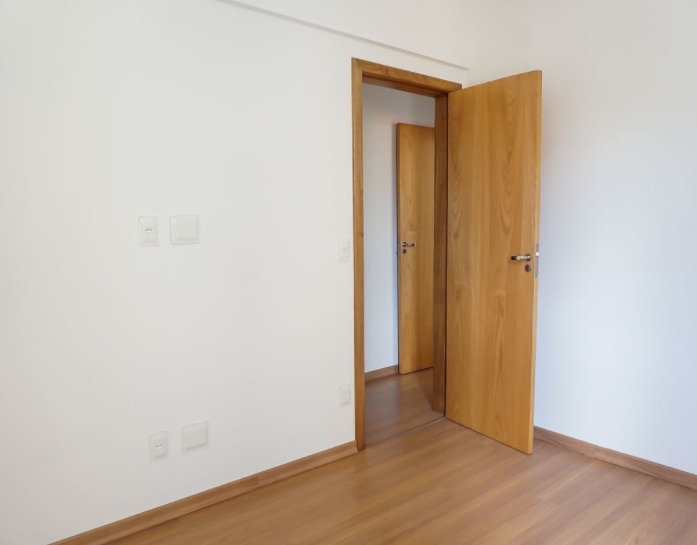 Apartamento à venda com 3 quartos, 80m² - Foto 6