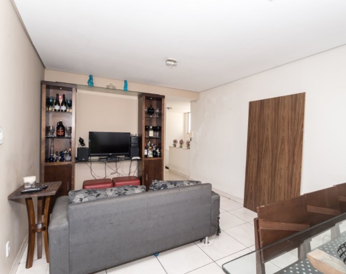 Apartamento à venda com 3 quartos, 142m² - Foto 4