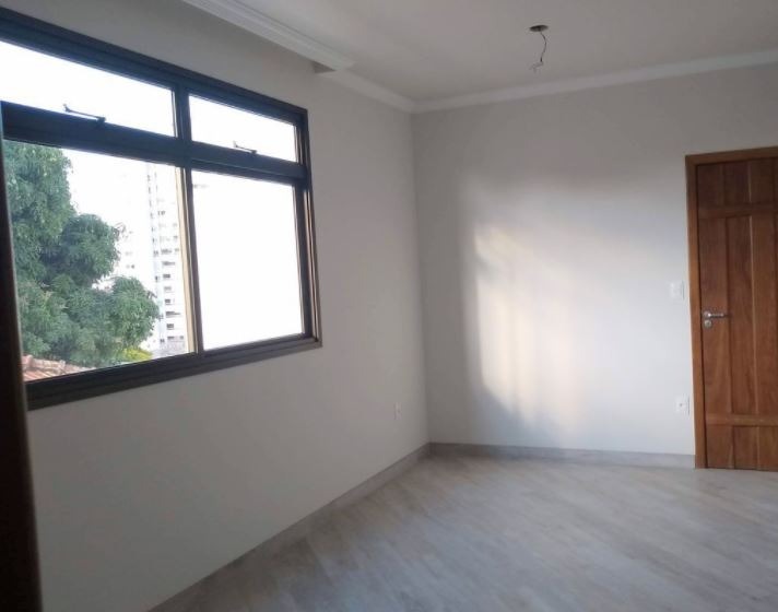 Apartamento à venda com 3 quartos, 93m² - Foto 1