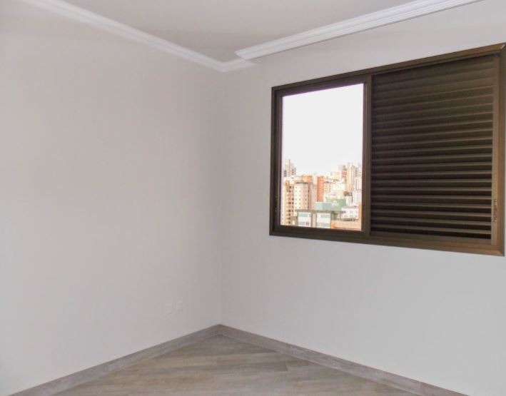 Apartamento à venda com 3 quartos, 75m² - Foto 3