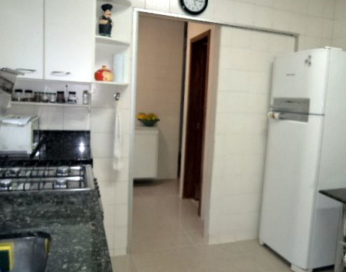 Apartamento à venda com 4 quartos, 140m² - Foto 17