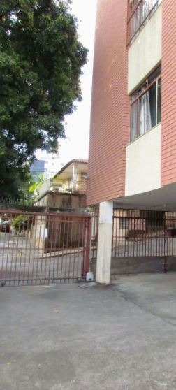 Apartamento à venda com 3 quartos, 110m² - Foto 1