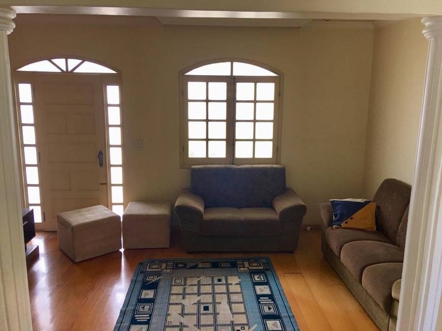 Casa à venda com 4 quartos, 200m² - Foto 3