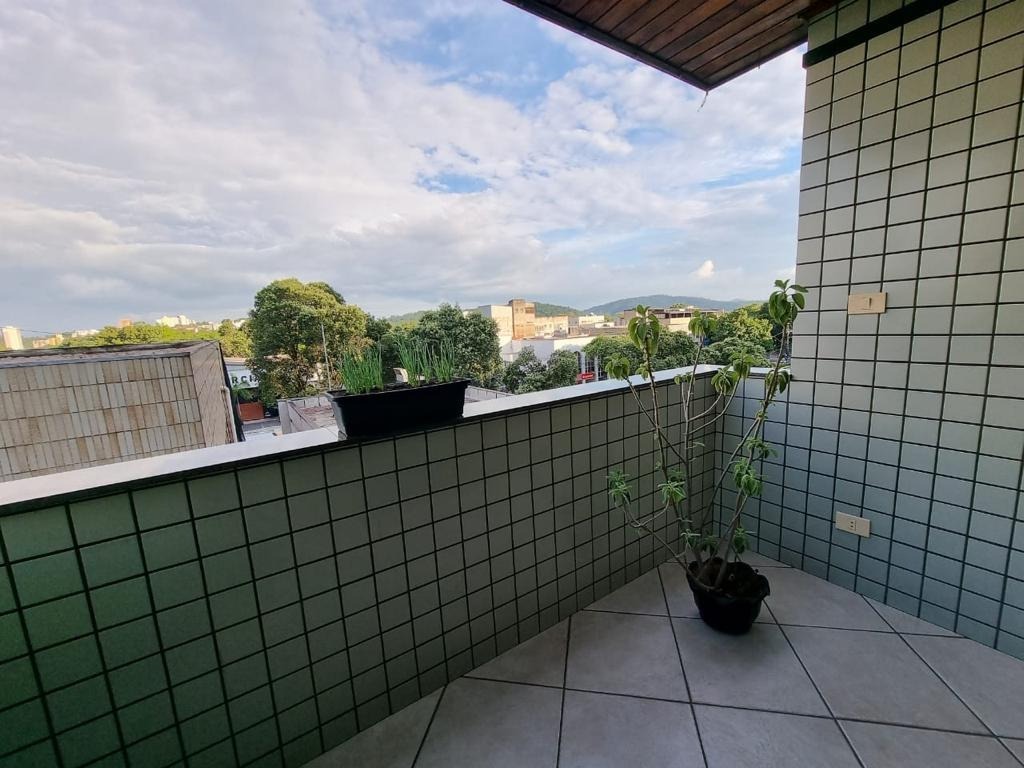 Apartamento à venda com 3 quartos, 120m² - Foto 4