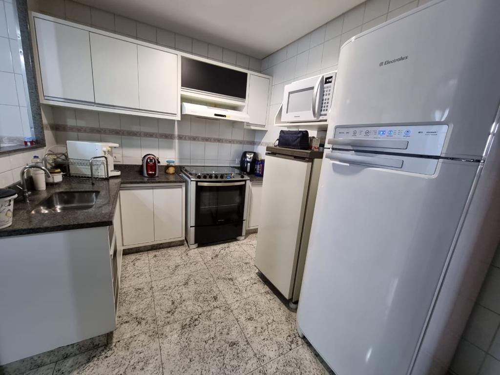 Apartamento à venda com 3 quartos, 120m² - Foto 11