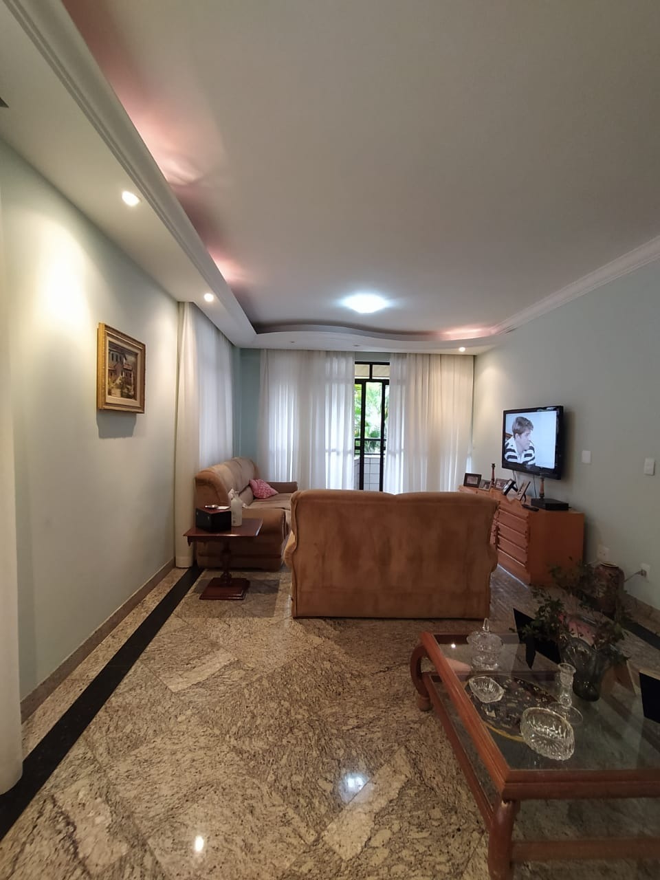 Apartamento à venda com 4 quartos, 196m² - Foto 1