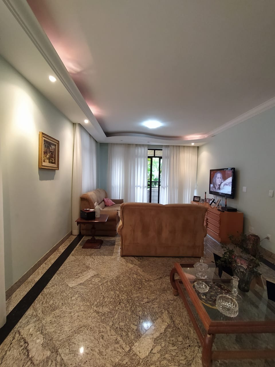 Apartamento à venda com 4 quartos, 196m² - Foto 3