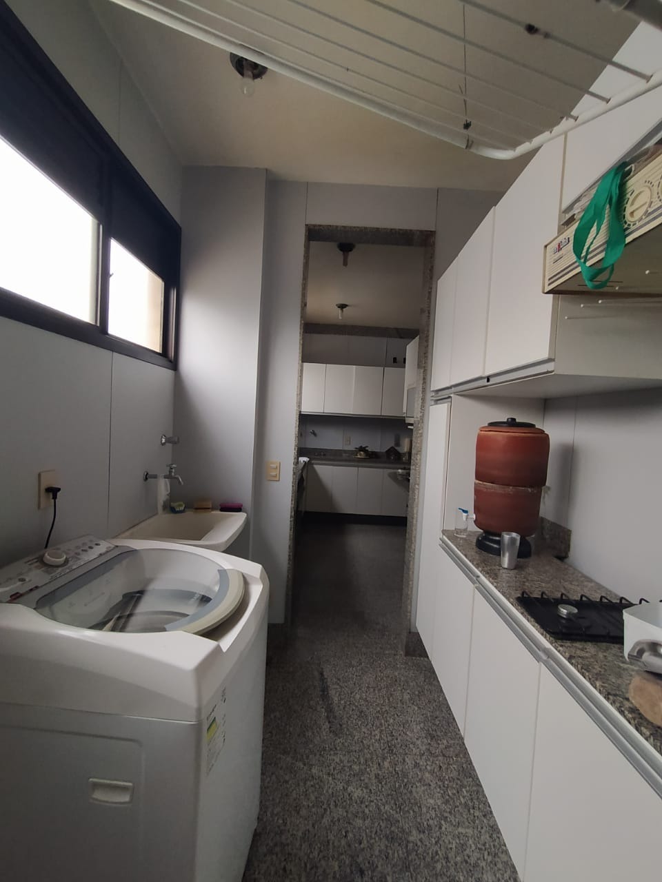 Apartamento à venda com 4 quartos, 196m² - Foto 8