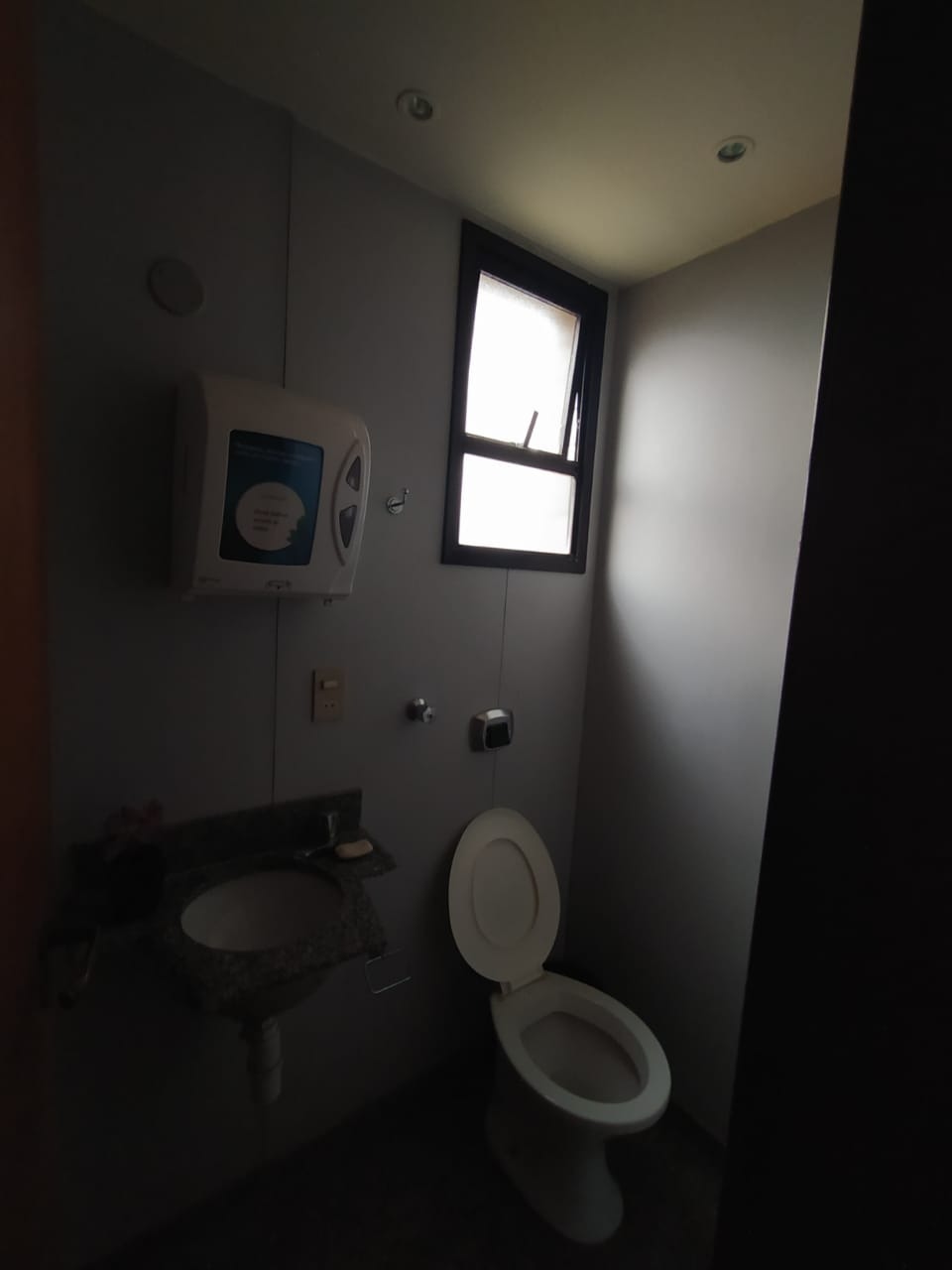 Apartamento à venda com 4 quartos, 196m² - Foto 25