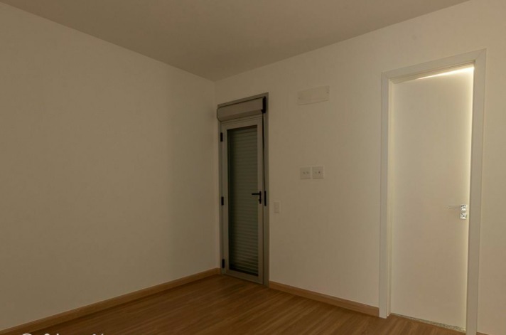 Apartamento à venda com 2 quartos, 61m² - Foto 12