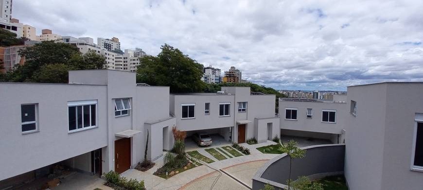 Casa de Condomínio à venda com 4 quartos, 235m² - Foto 18