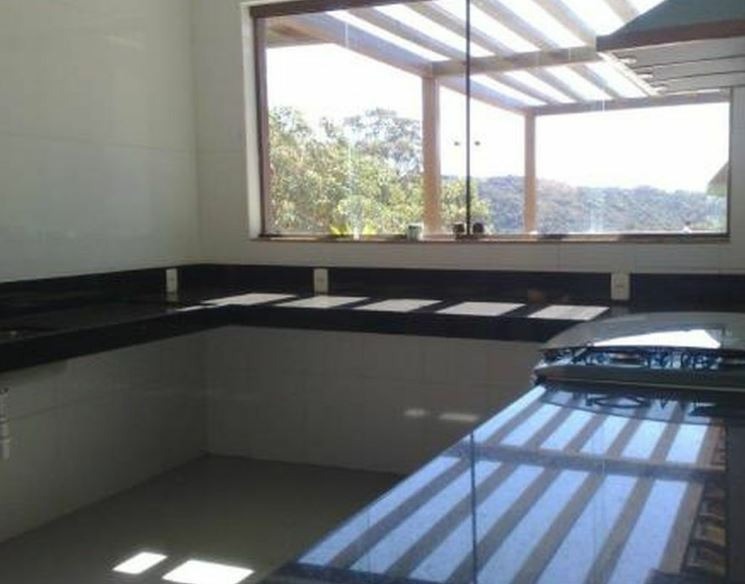 Casa de Condomínio à venda com 4 quartos, 350m² - Foto 9