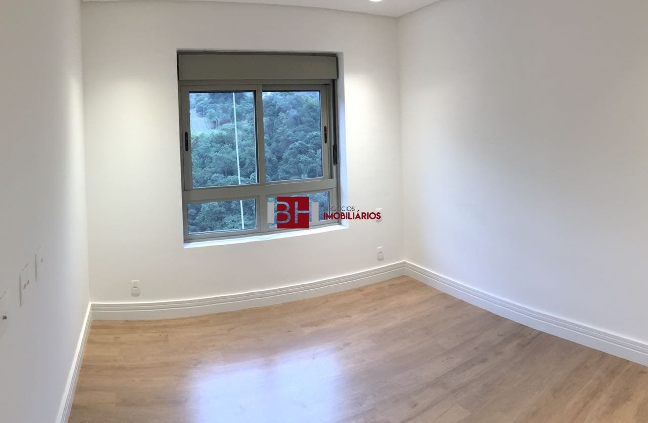 Apartamento à venda com 4 quartos, 163m² - Foto 5