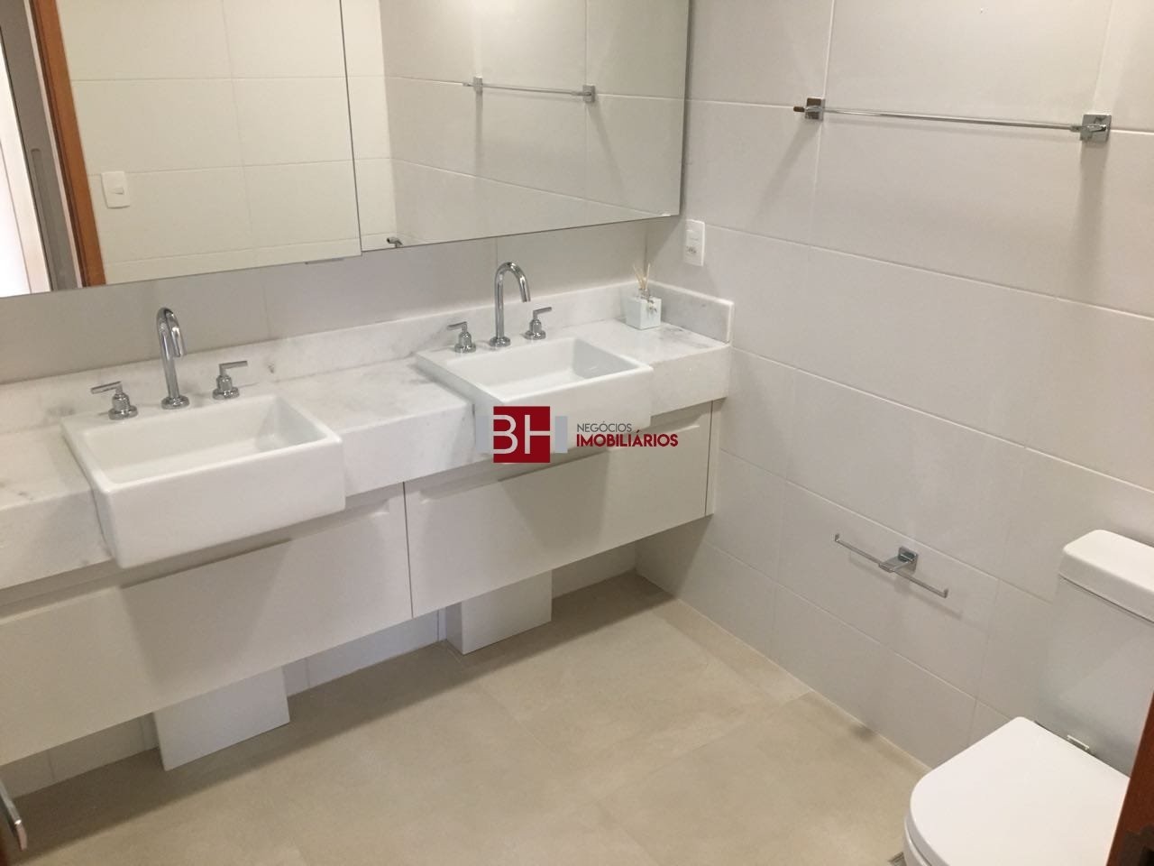 Apartamento à venda com 4 quartos, 163m² - Foto 9