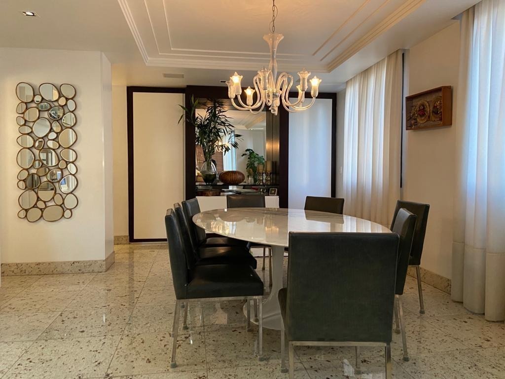 Apartamento à venda com 4 quartos, 218m² - Foto 5