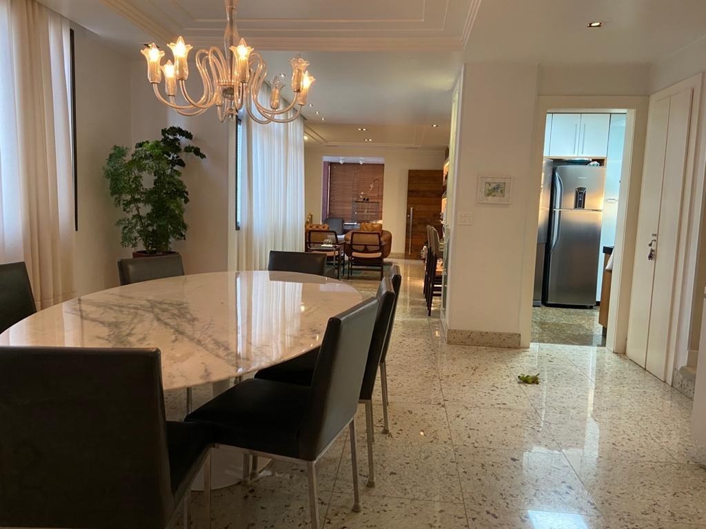 Apartamento à venda com 4 quartos, 218m² - Foto 7