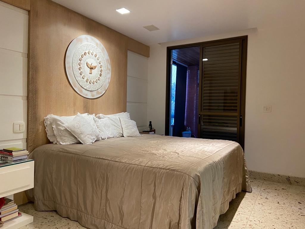 Apartamento à venda com 4 quartos, 218m² - Foto 9