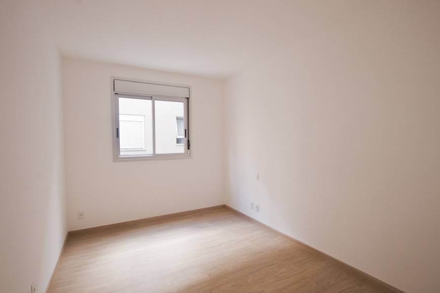 Apartamento à venda com 4 quartos, 147m² - Foto 8