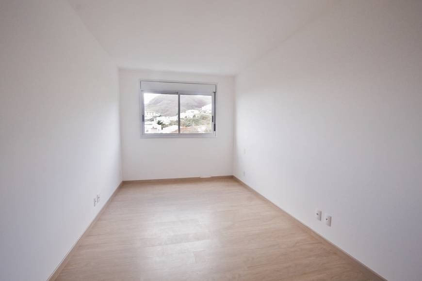 Apartamento à venda com 4 quartos, 147m² - Foto 11