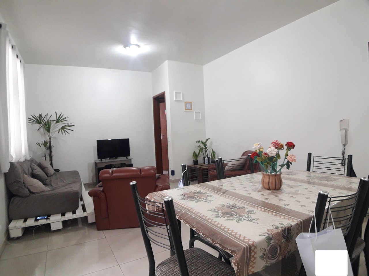 Apartamento à venda com 3 quartos, 68m² - Foto 2