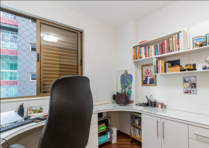 Apartamento à venda com 4 quartos, 180m² - Foto 15