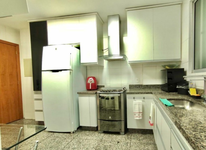 Apartamento à venda com 3 quartos, 100m² - Foto 13