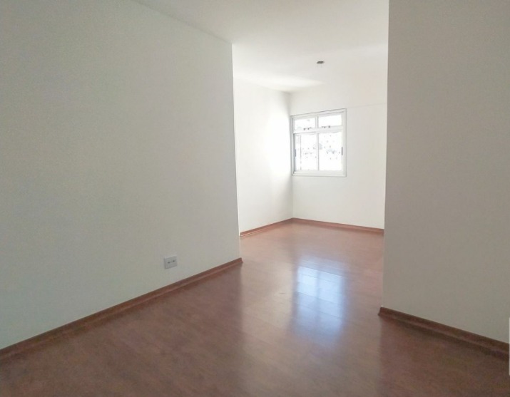 Apartamento à venda com 2 quartos, 55m² - Foto 3