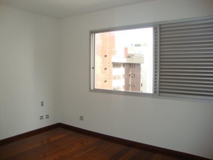 Apartamento à venda com 4 quartos, 163m² - Foto 10