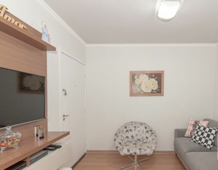 Apartamento à venda com 2 quartos, 44m² - Foto 2