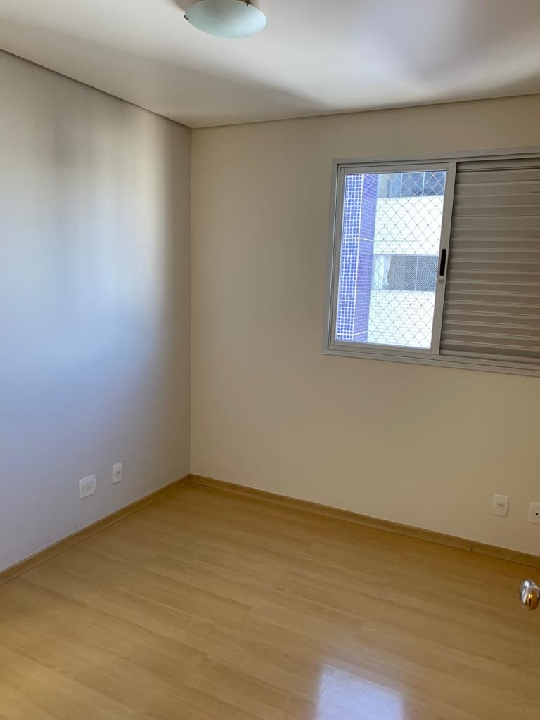 Apartamento à venda com 3 quartos, 92m² - Foto 7