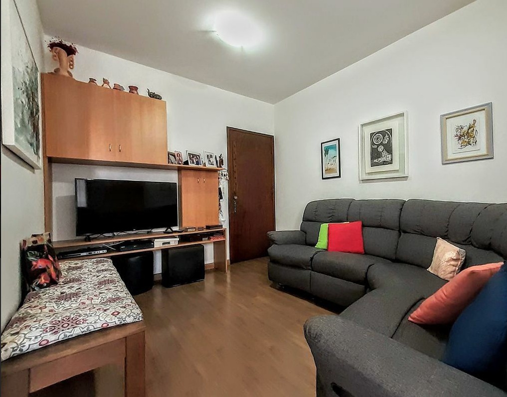 Apartamento à venda com 3 quartos, 110m² - Foto 1