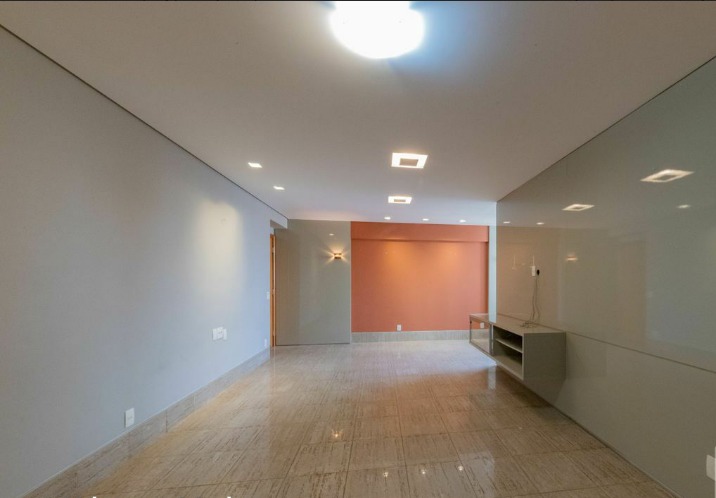 Apartamento à venda com 3 quartos, 105m² - Foto 1