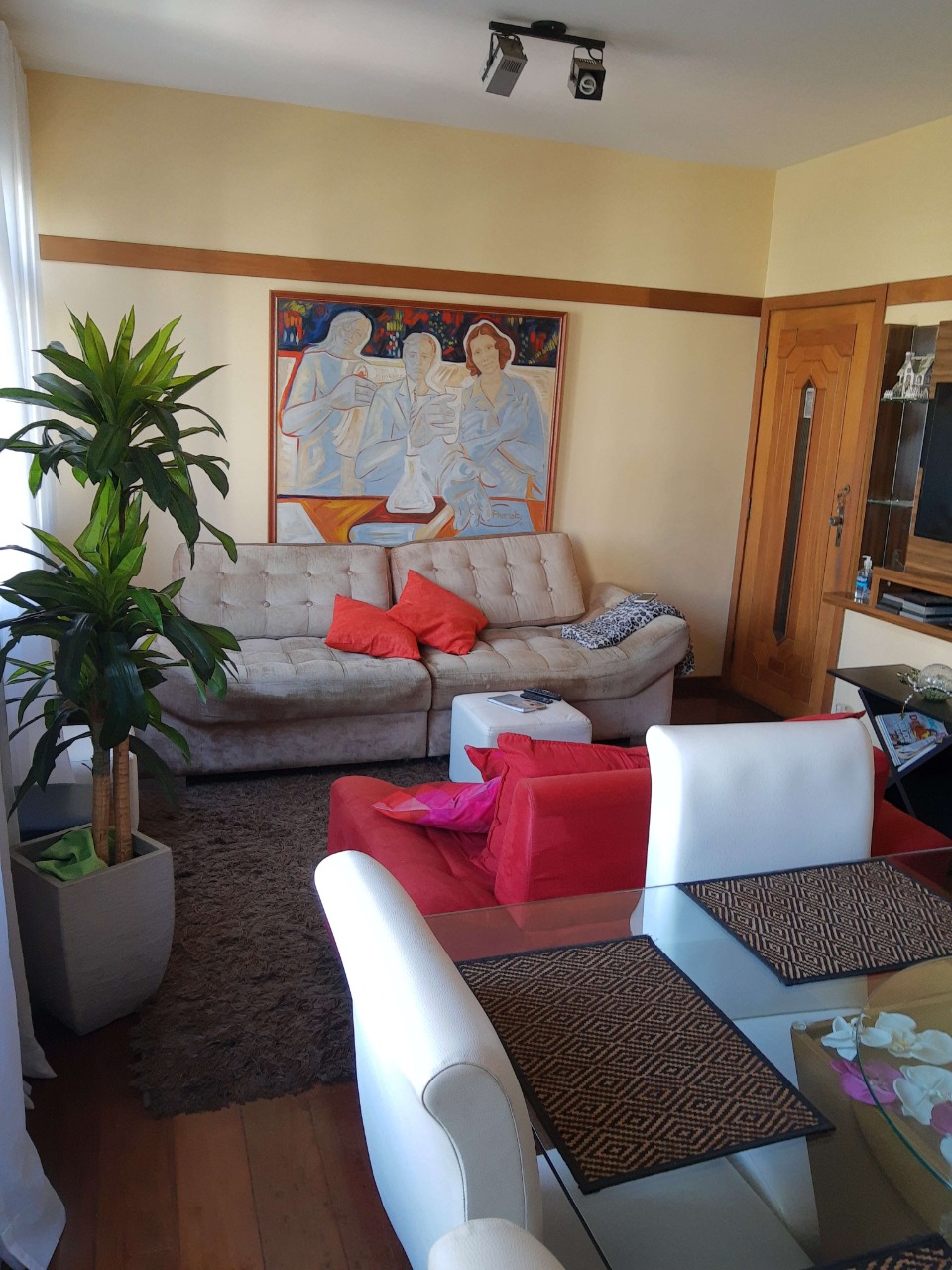 Apartamento à venda com 3 quartos, 80m² - Foto 2