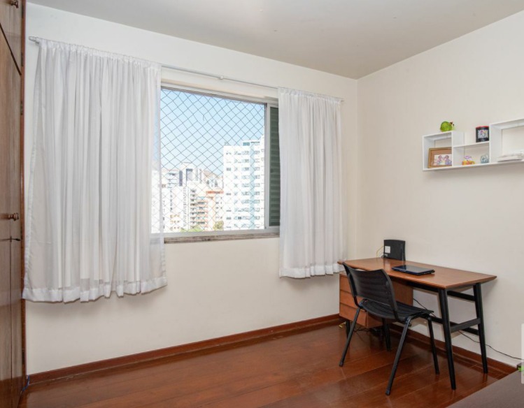 Apartamento à venda com 4 quartos, 133m² - Foto 9