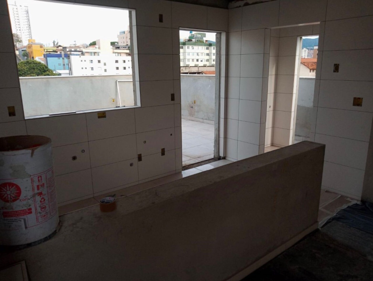 Cobertura à venda com 3 quartos, 140m² - Foto 2